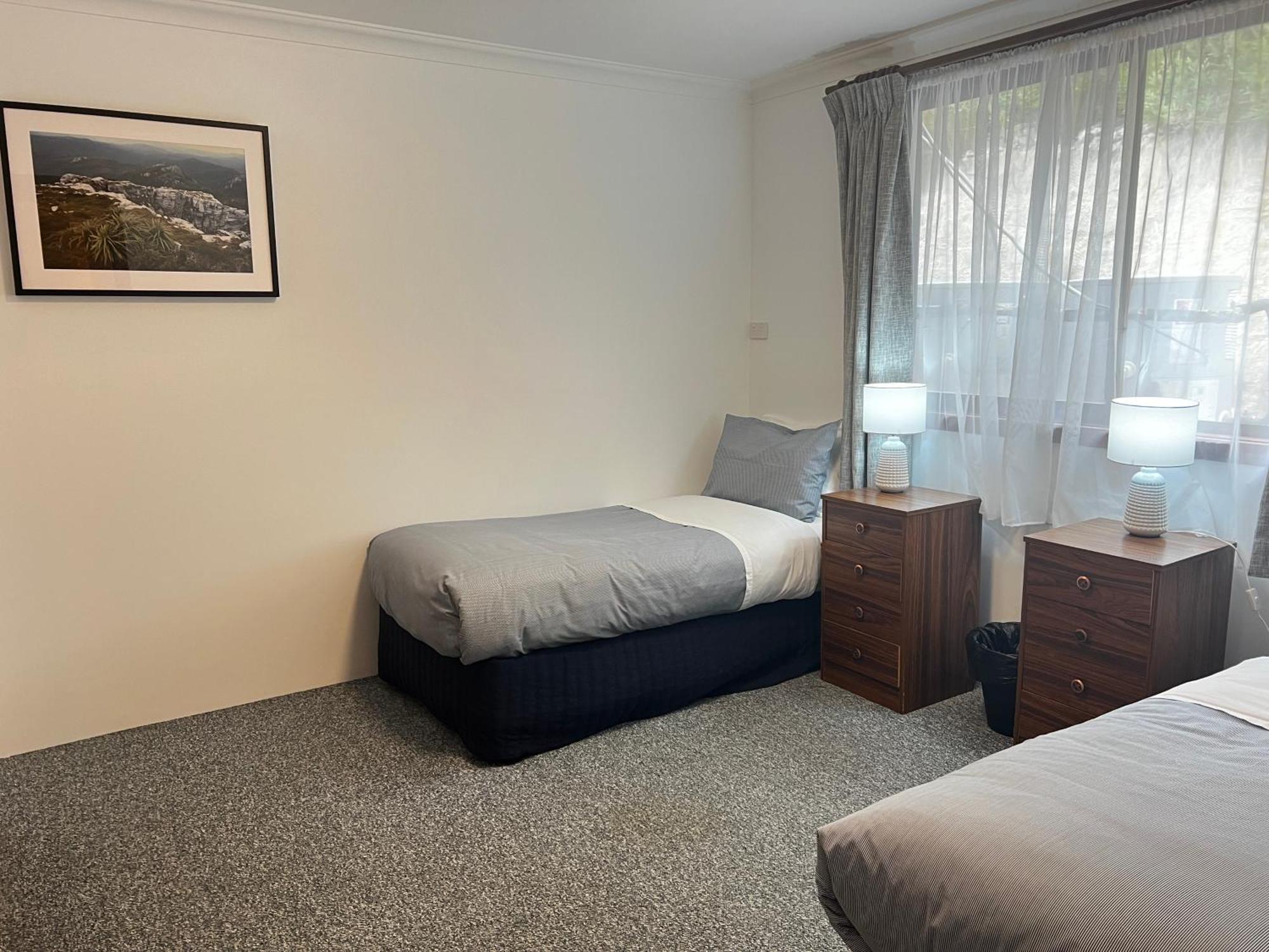 Regatta Point Tavern & Holiday Villas Strahan Luaran gambar