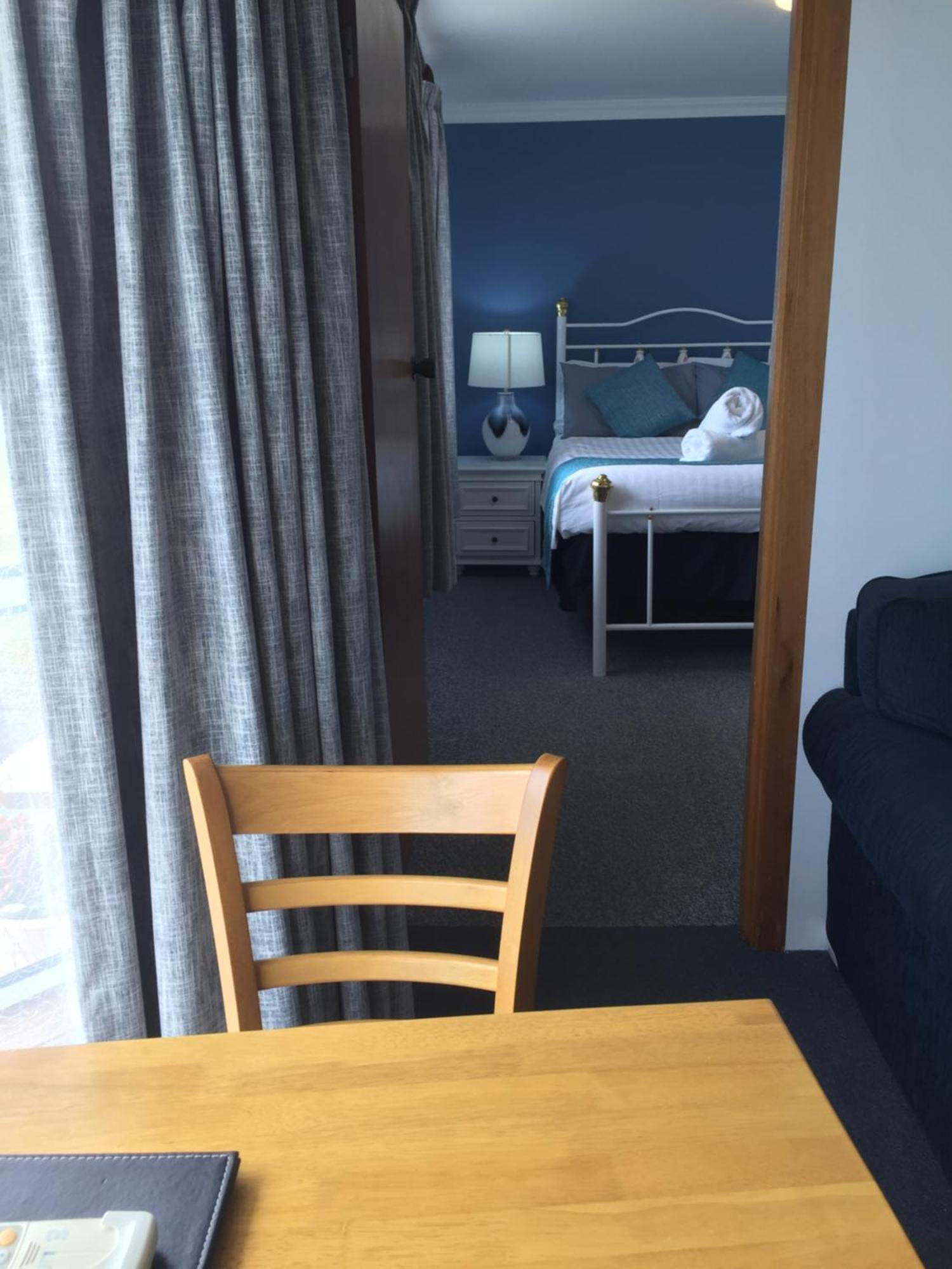 Regatta Point Tavern & Holiday Villas Strahan Luaran gambar